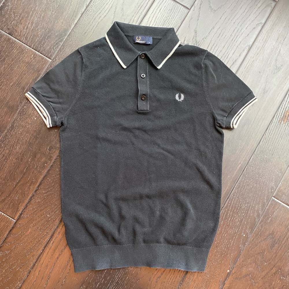 Fred Perry top